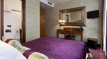 Muguet 3* Paris