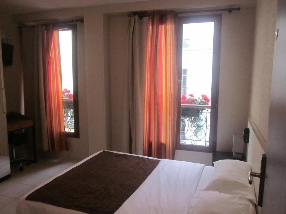 Lecluse 3* Paris