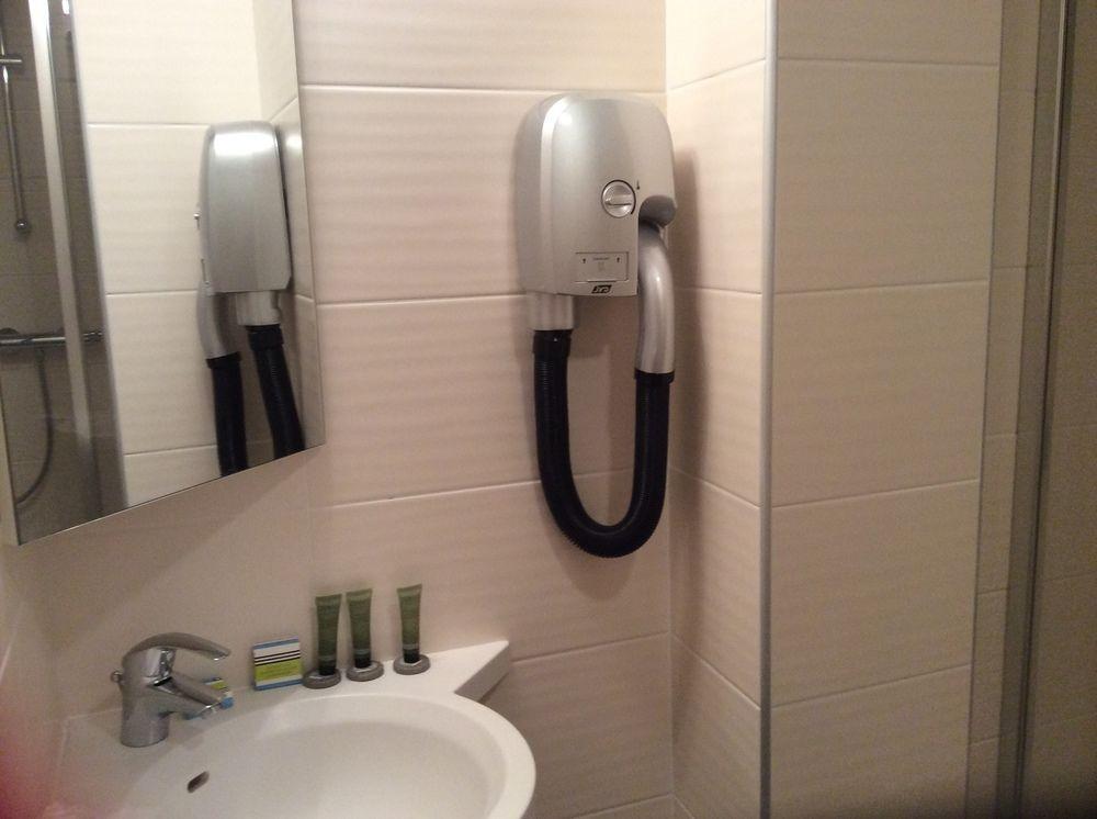 De Reims Hotel 2*
