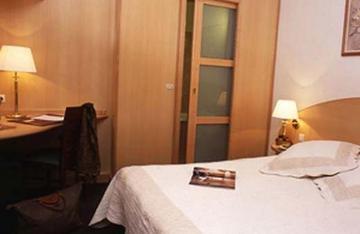 Massena 3* Paris
