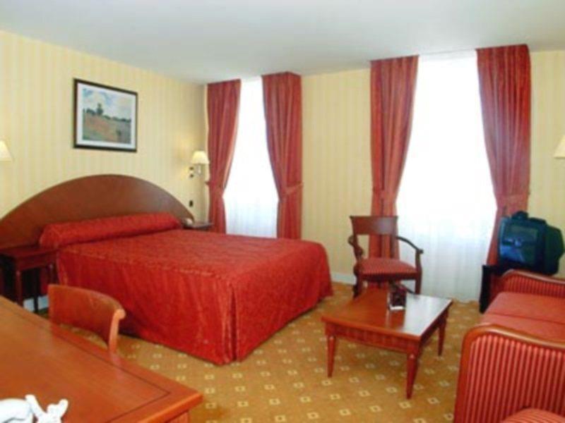 Imperial 3*