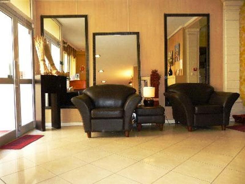 Hotel Riviera Renovated 3*