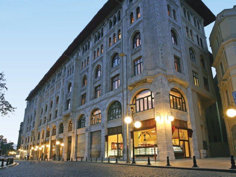 Hotel 121