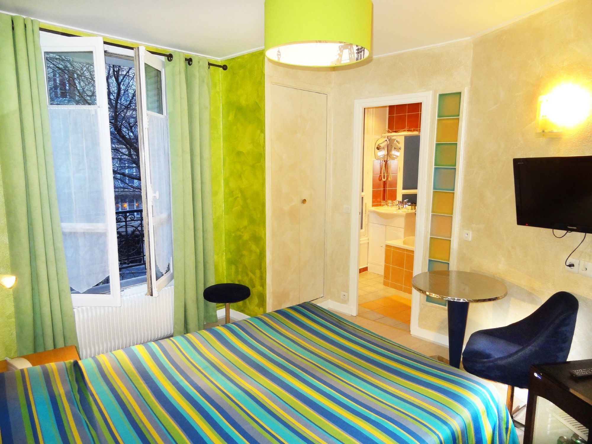 Hotel Adonis Sacré Coeur Roma Paris