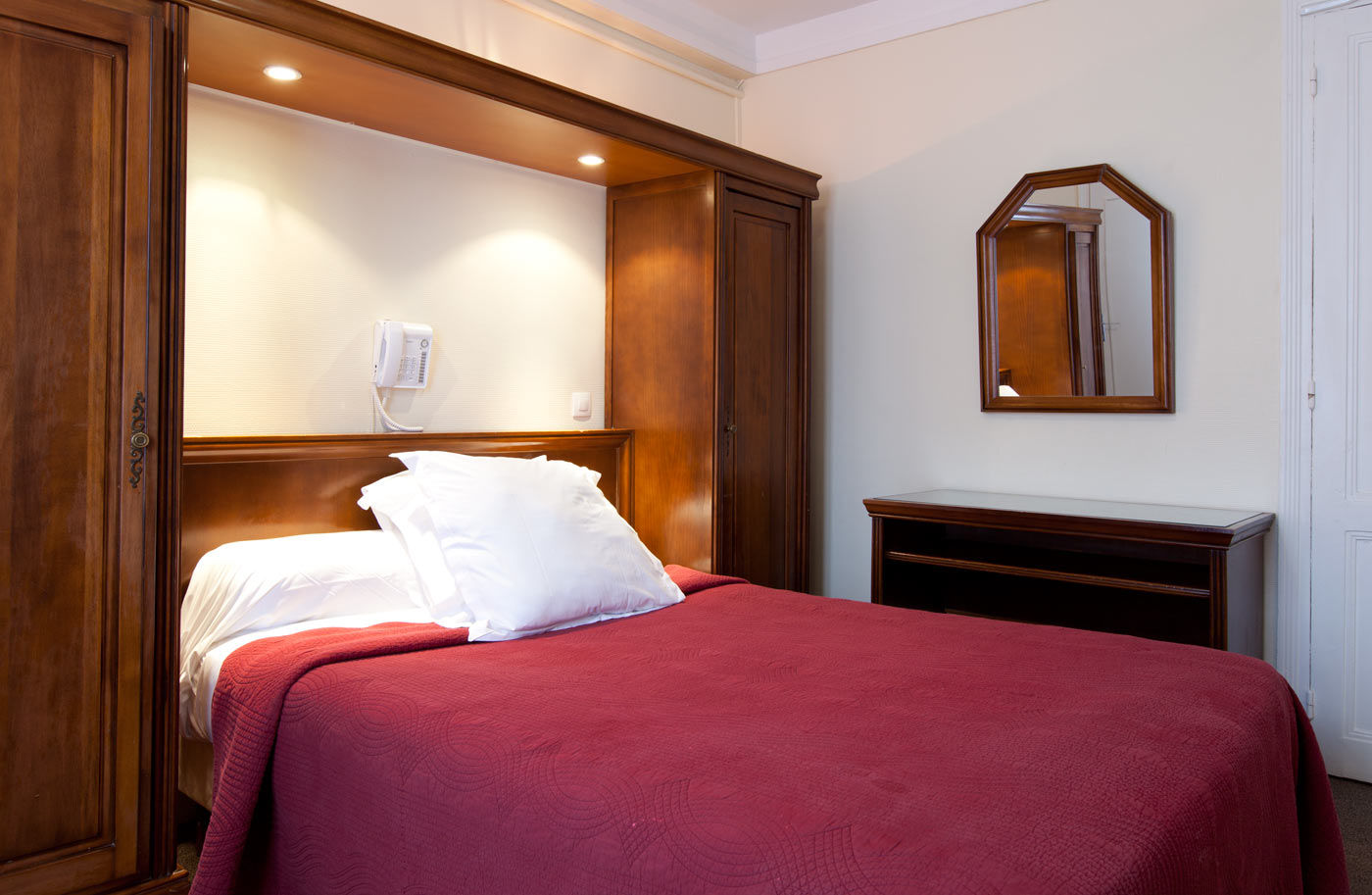 Hotel Ambassadeur 3*
