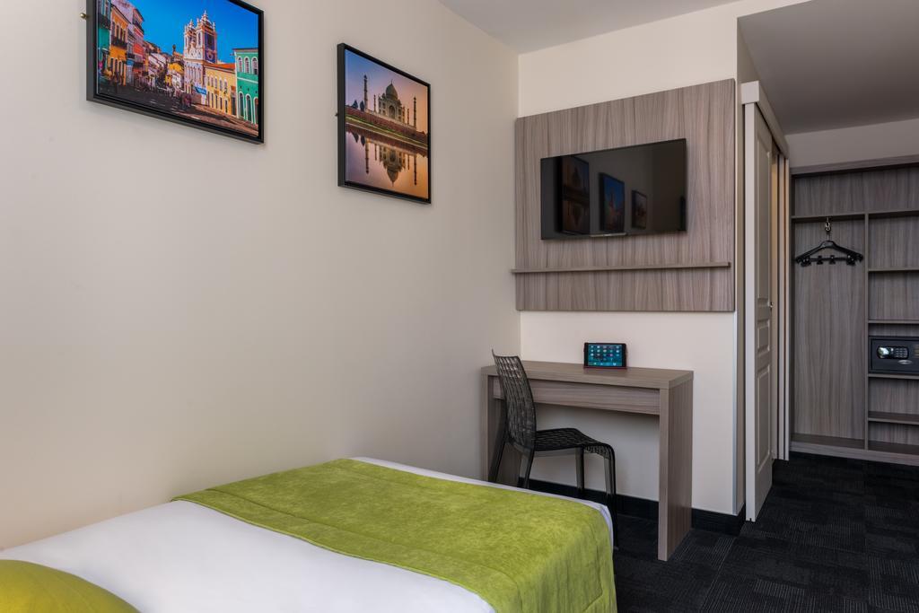 Hotel De Reims Paris