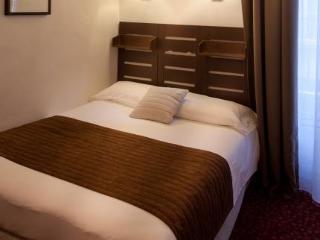 Hotel Du Lion D'or Louvre 3*