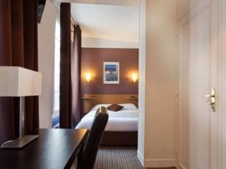 Hotel Du Lion D'or Louvre Paris