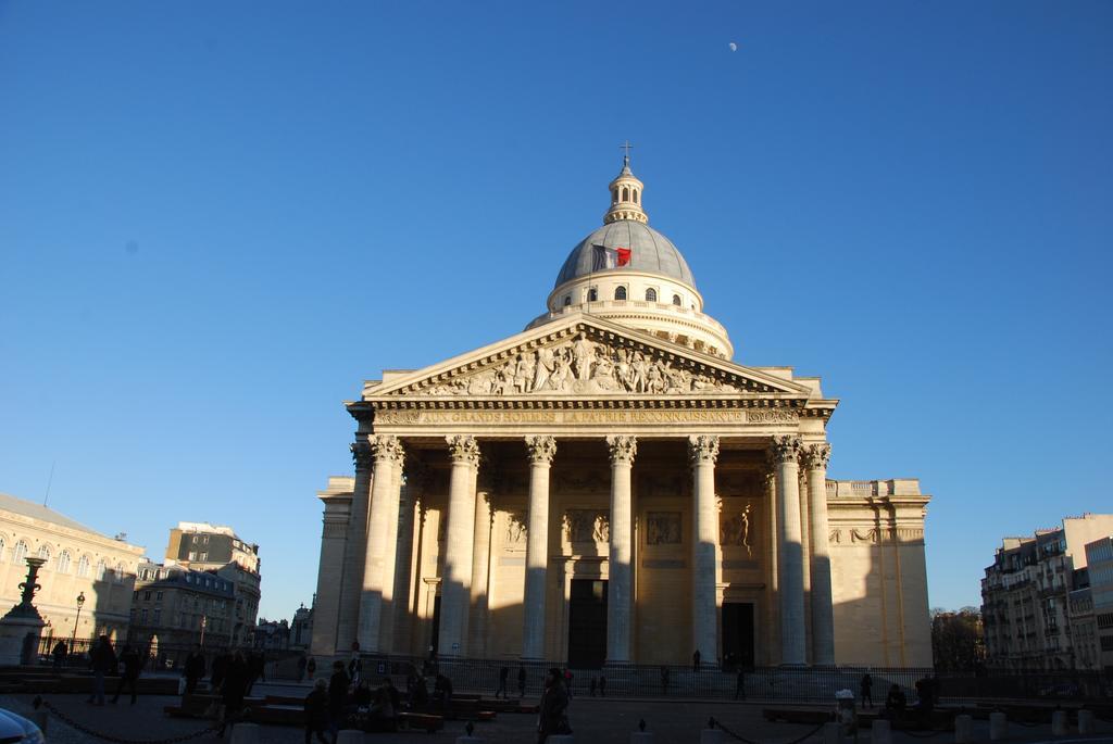 Aboukir Paris