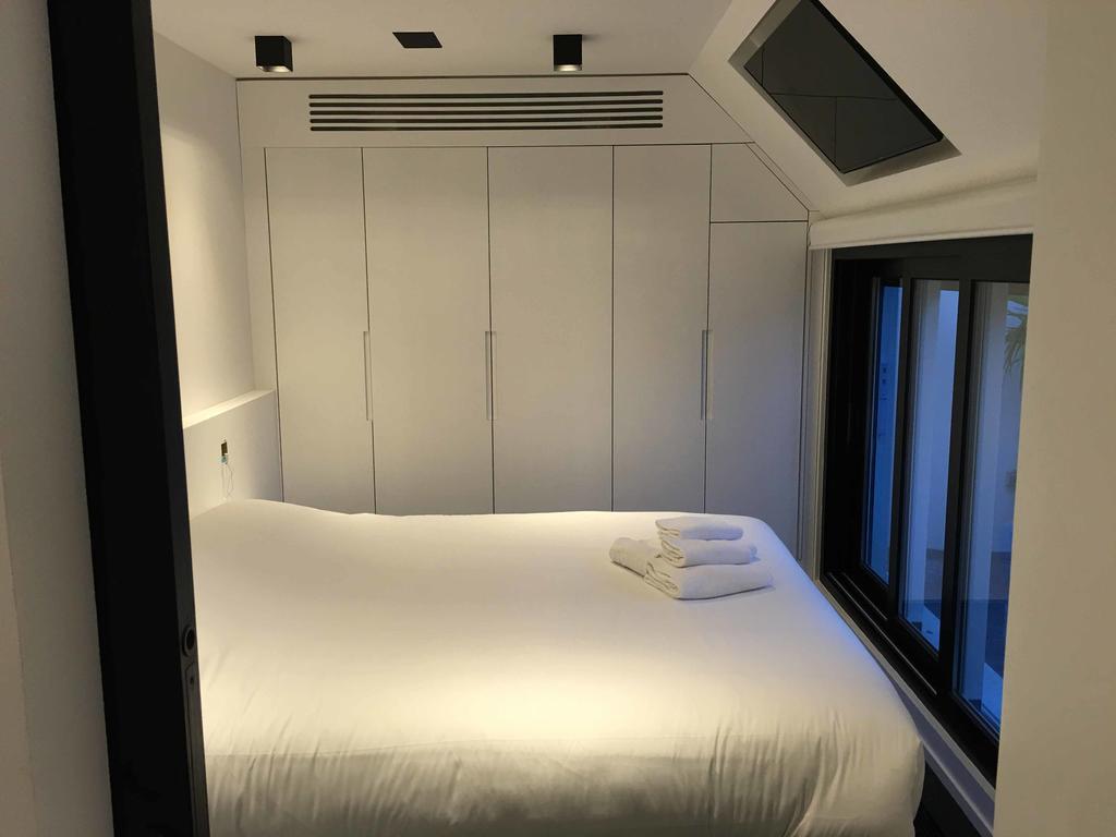 Apartment The Establishment Champs-elysees Paris