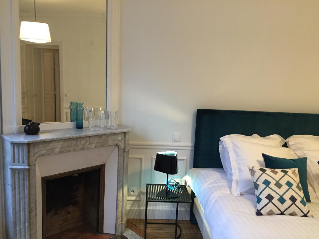 Couette-café Relais12bis By Eiffel Tower 3*