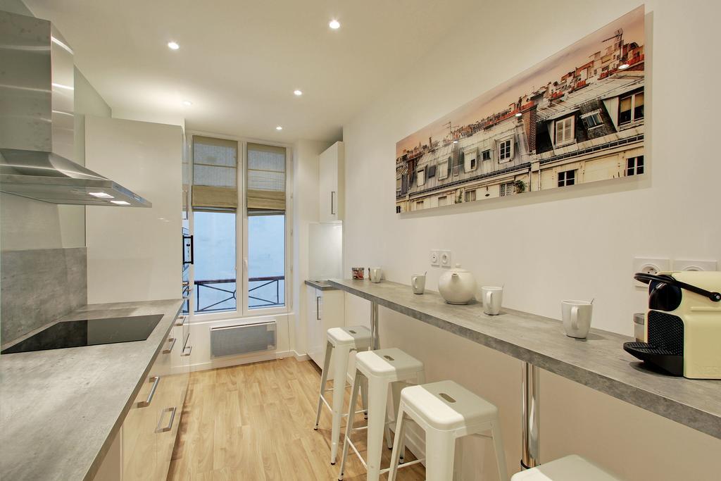 Pick A Flat's In Champs Elysees - Rue Percier * Paris