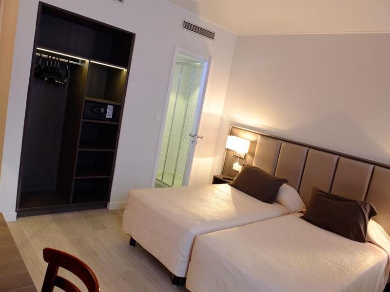 De Flore 3* Paris