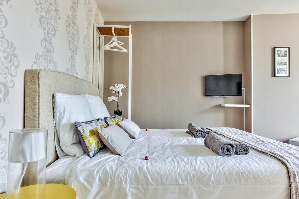 Appartement Lovely Nest Eiffel Tower Bottom Paris