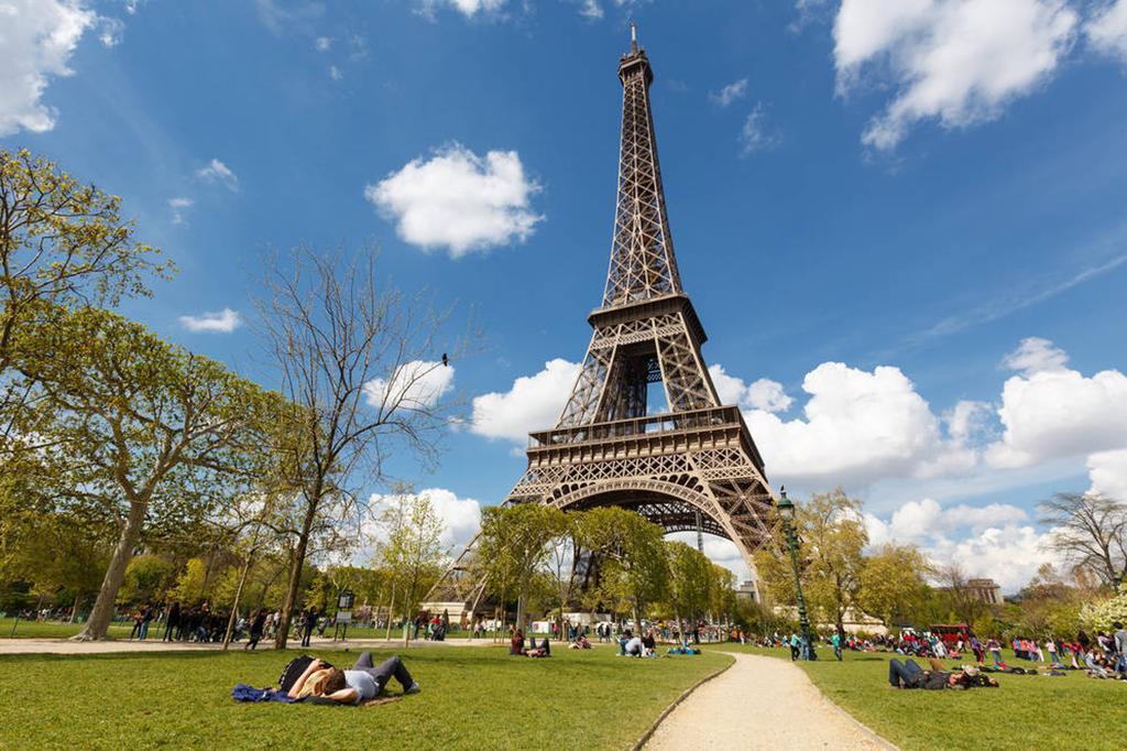 Appartement Lovely Nest Eiffel Tower Bottom *