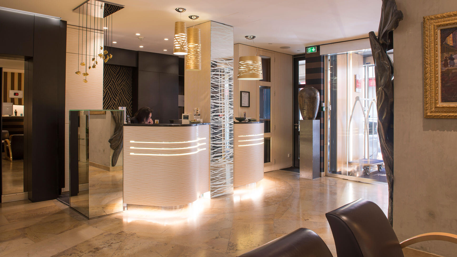 Cambon Hotel