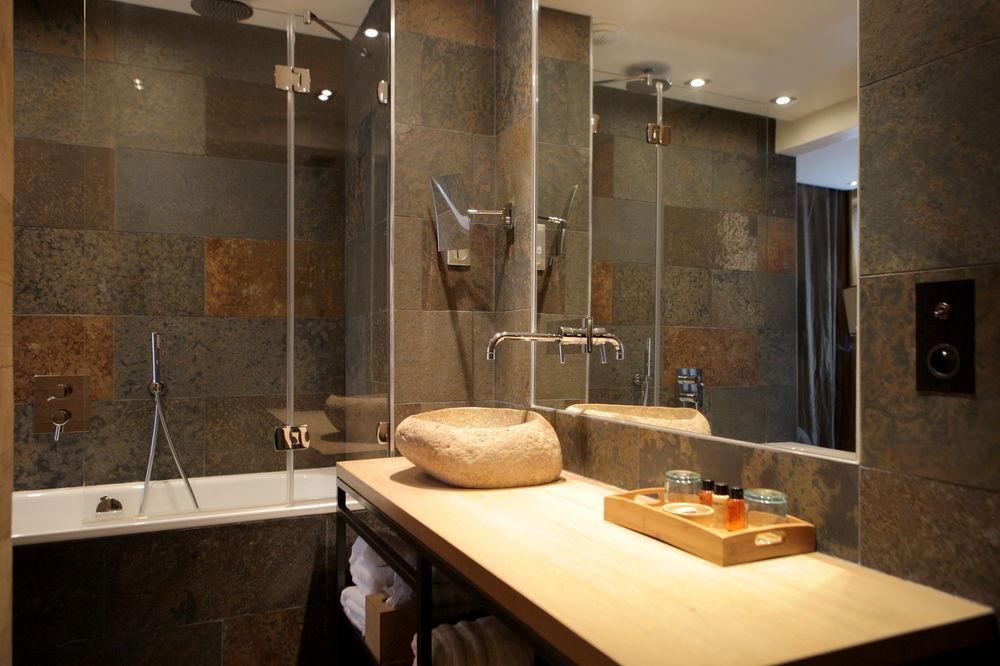 Hotel Hidden 4*