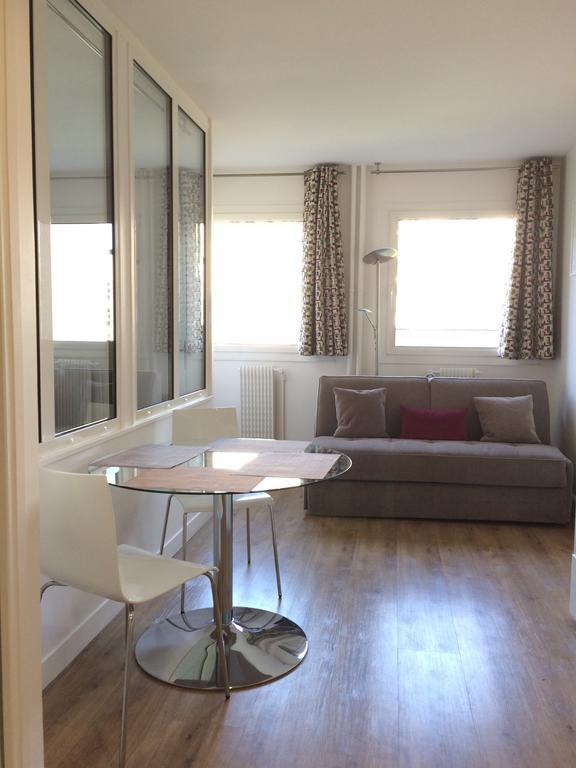 Tour Eiffel Rent Apartamento *