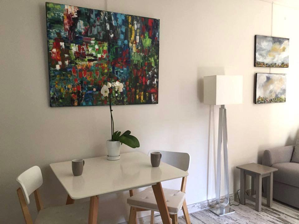 1 Square Du Docteur Blanche - 16 Couette-café *