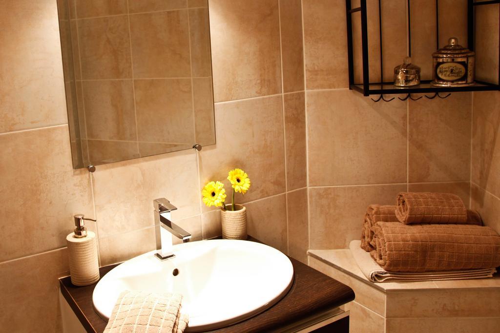 La Charme Du Marais Apartment