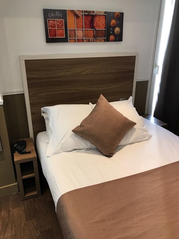 Grand Nouvel Opera Hotel 3*