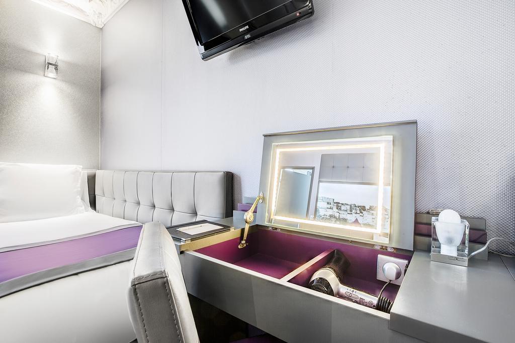 Best Western Nouvel Orleans Montparnasse Hotel 4*