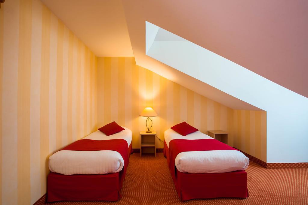 Hotel Delambre 3*
