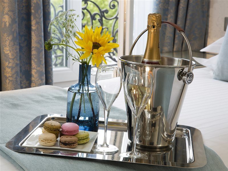Plaza Elysées 4* Paris