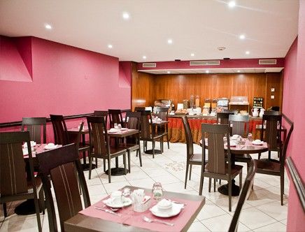Hotel Western Opéra Batignolles 4*