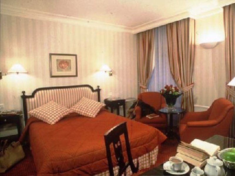 Golden Tulip Washington Opéra Hotel 4*