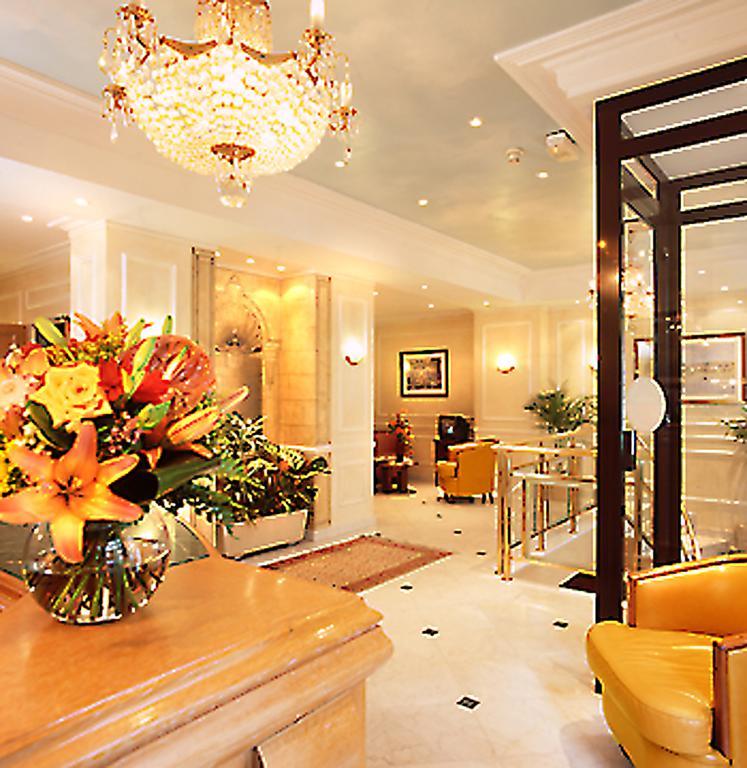 Montparnasse Daguerre Hotel 3*
