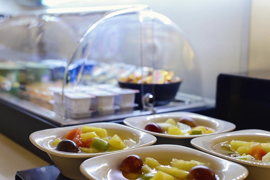 De La Gaite Hotel 3*