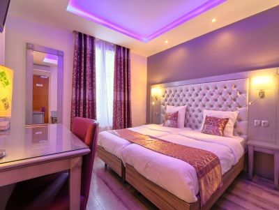 121 Hotel Paris
