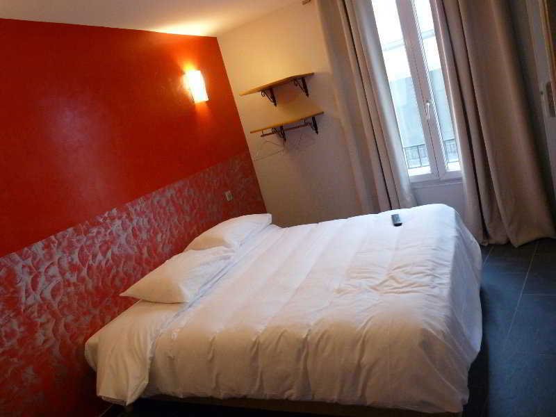 Hotel Sofia 2*