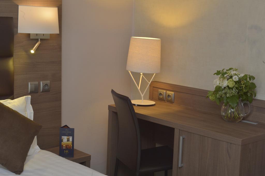 Hotel Unic Renoir Saint Germain Paris