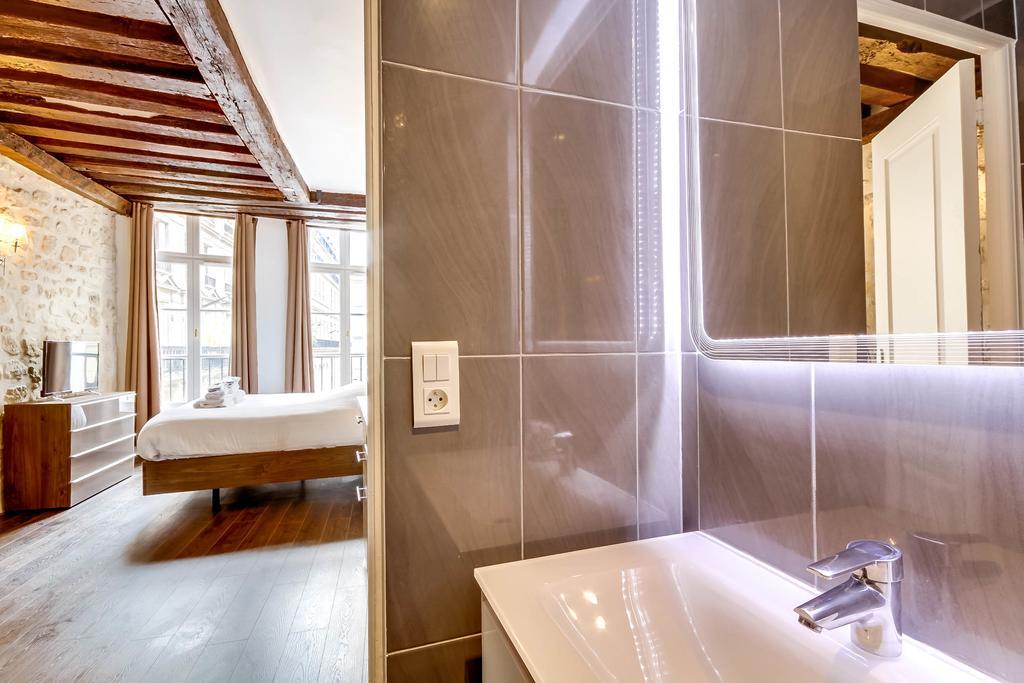 Upper Class Suites - Rue Saint Honore *