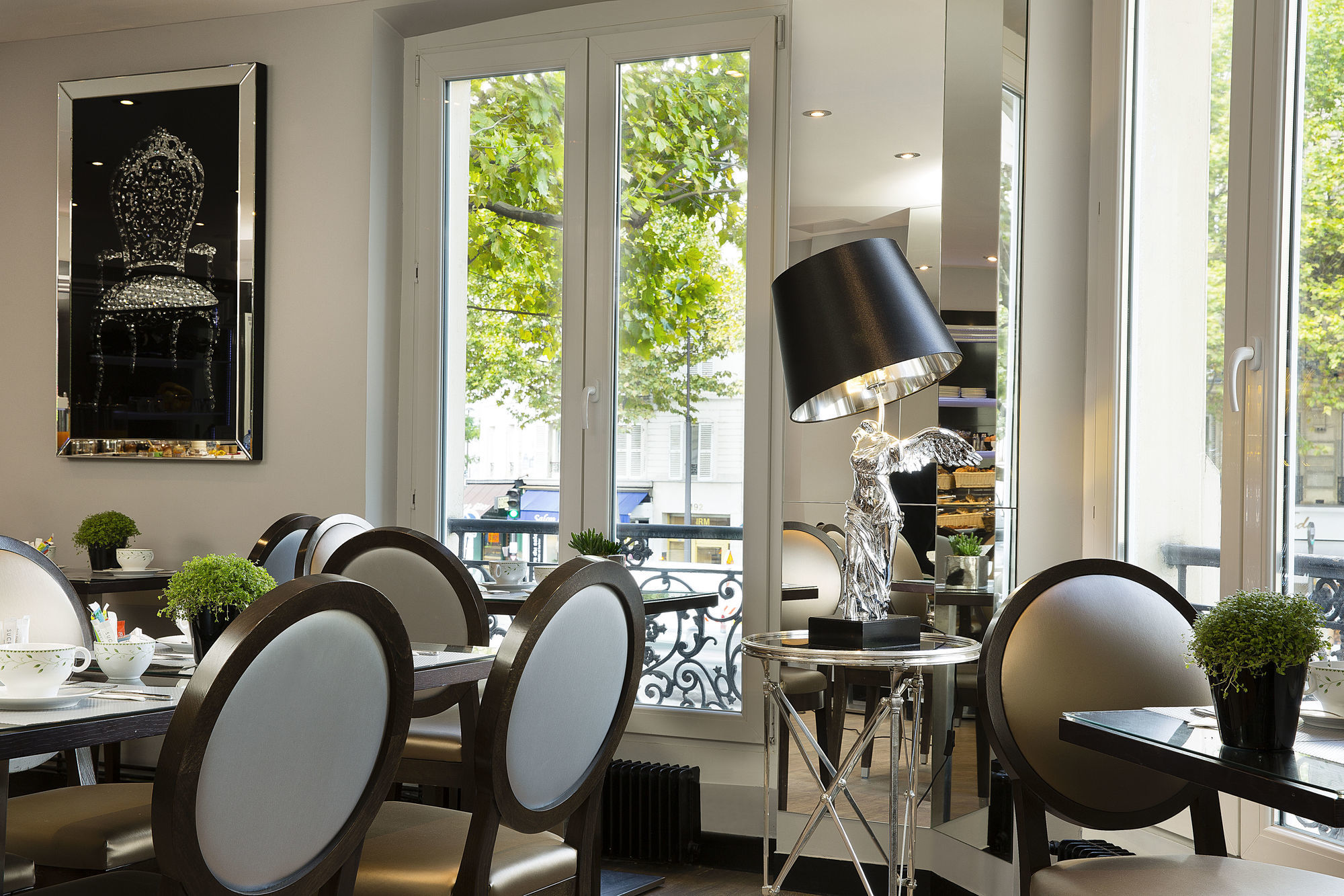 Plaza Elysées Hotel 4*