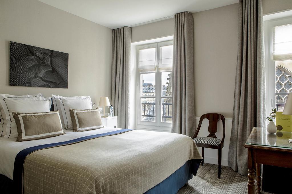 De La Place Du Louvre - Esprit De France 4*