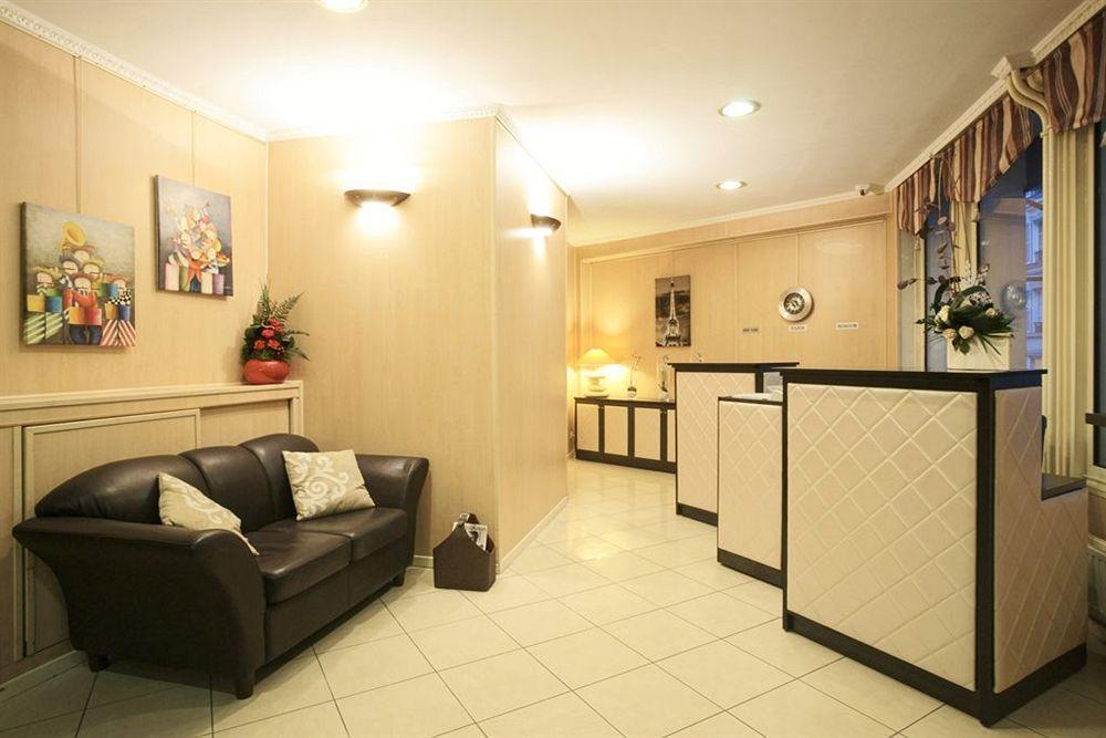 Riviera Renovated Hotel Paris