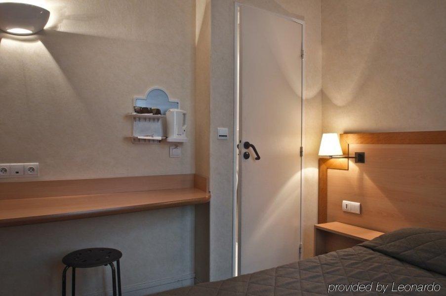 Hotel Du Chemin Vert 3*