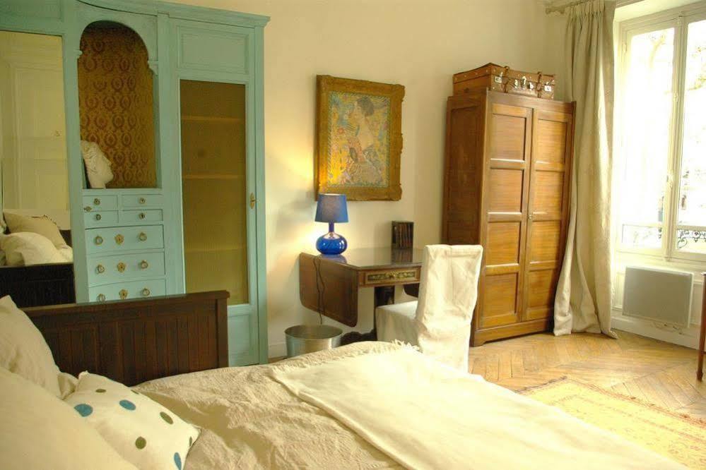 Apartment Designer - Eiffel Tower Paris