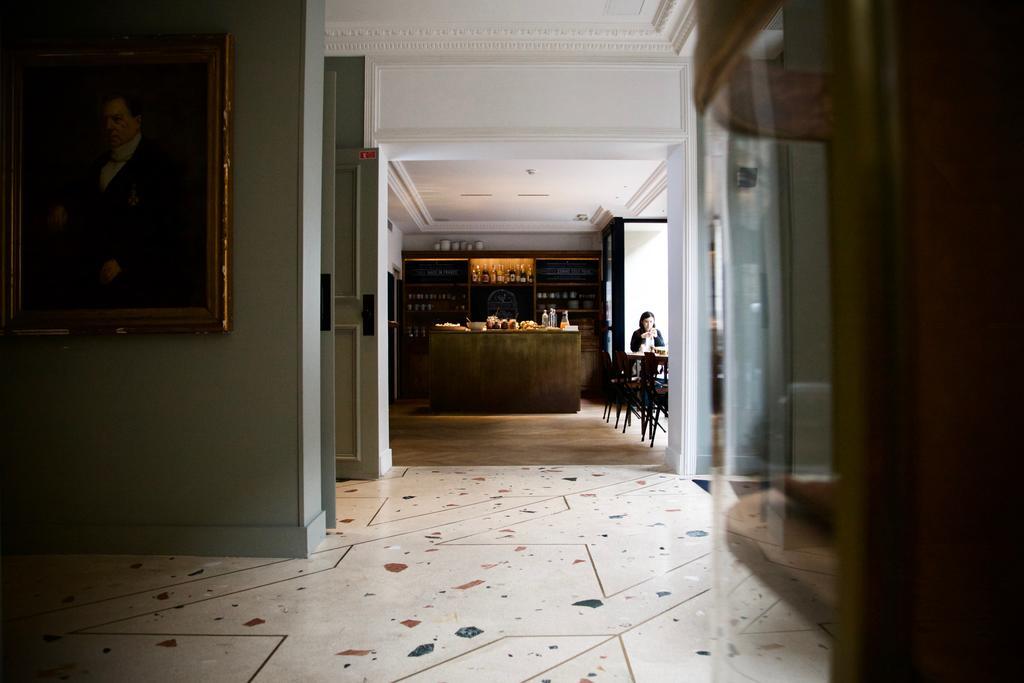 Coq Hotel