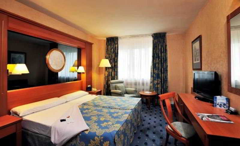 Hotel Timhotel Opéra Blanche Fontaine