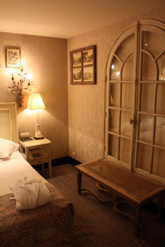 Du Romancier Paris