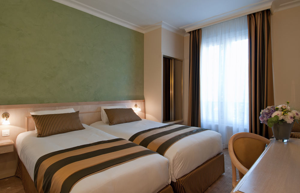 Hotel Champerret Elysees 3*