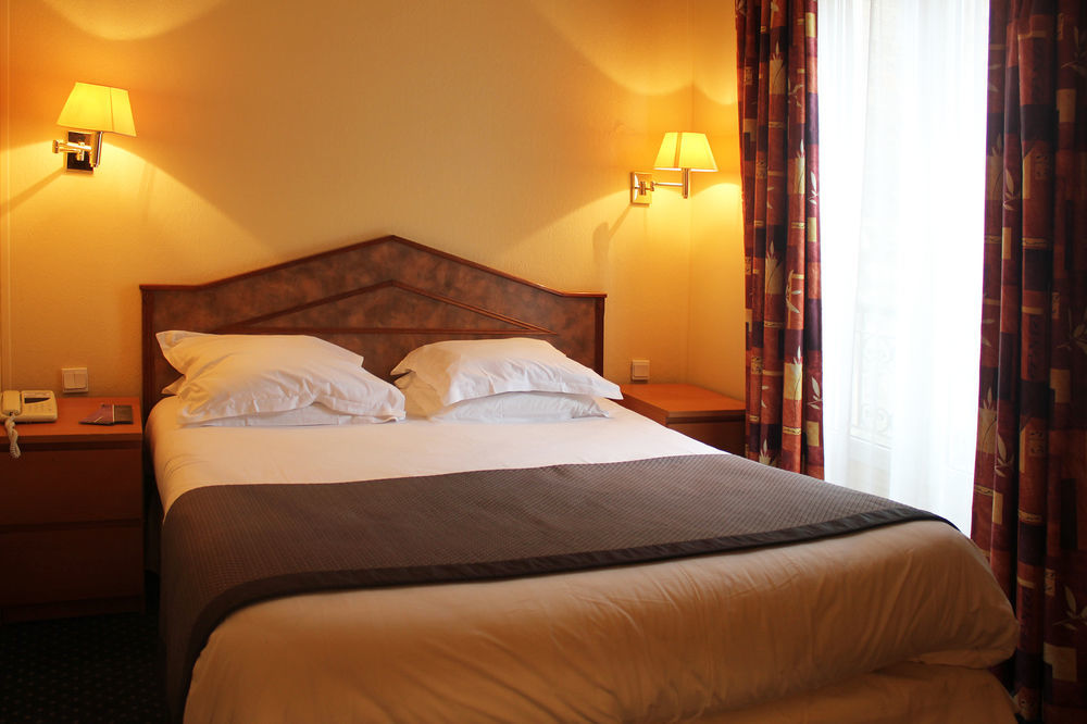New Le Voltaire Hotel Paris