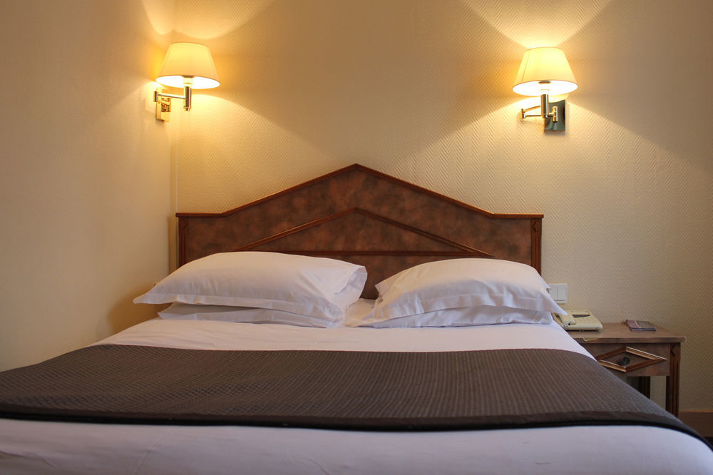 New Le Voltaire Hotel