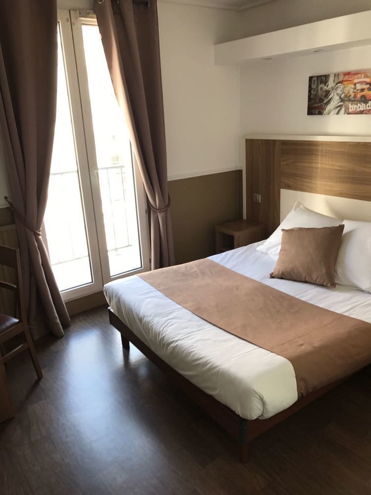 Grand Nouvel Opera Hotel 3*