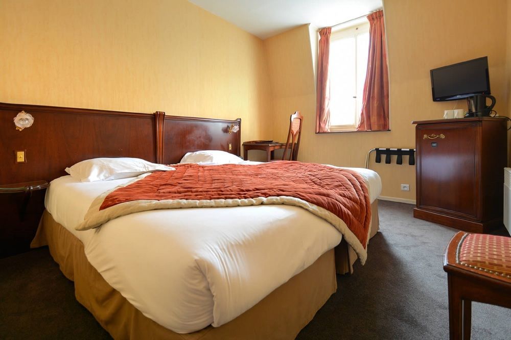 Pastel Hotel 3*