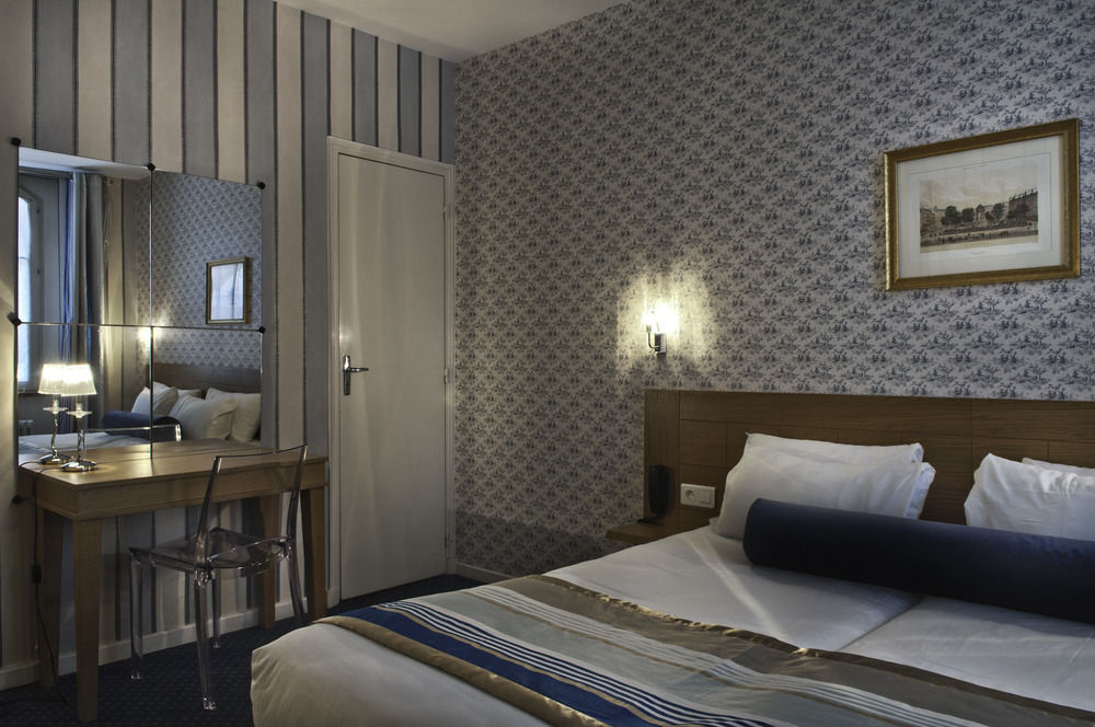 Romance Malesherbes By Patrick Hayat Hotel 3*